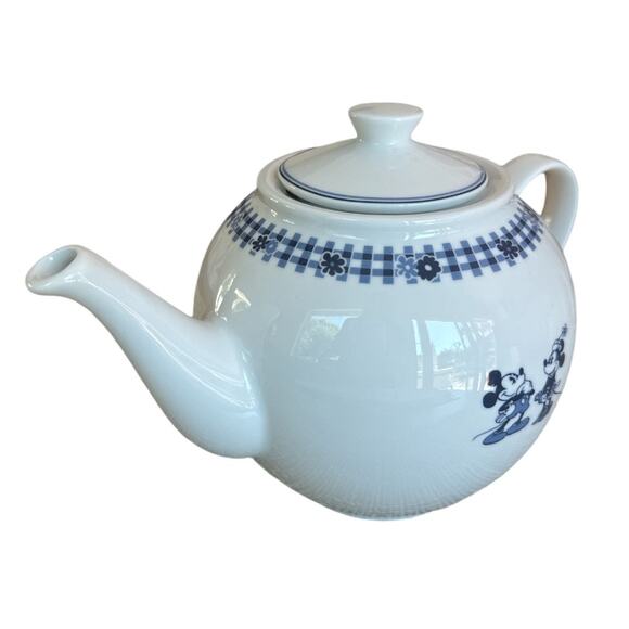 Disneyland Paris Exclusive Mickey Minnie Teapot (small crack) - Picture 2 of 9